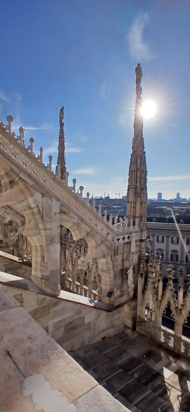 Спасибо разработчикам. В общем и целом очень информативный аудиогид👌