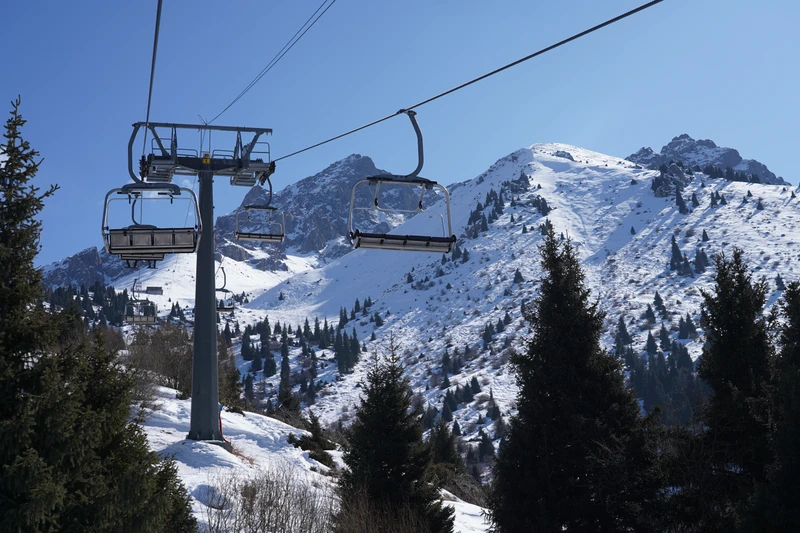 Из Алматы — на горный курорт Чимбулак!