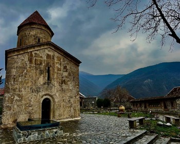 Дворец шекинских ханов, село Киш и возвращение в Баку