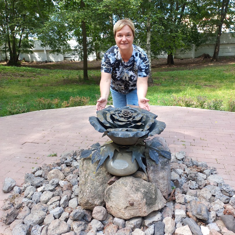 Александр - интересный рассказчик, глубоко знающий историю своего города. Были приятно удивлены, что такой небольшой город