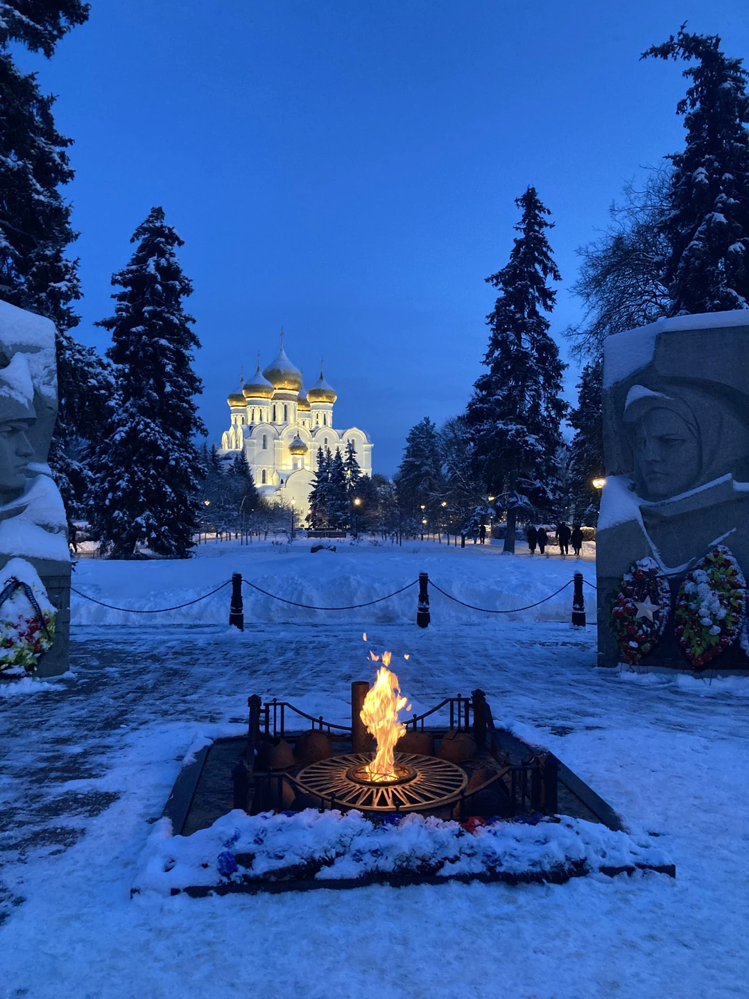 Знакомство с Ярославлем на авто-пешеходной экскурсии в группе (Марина)