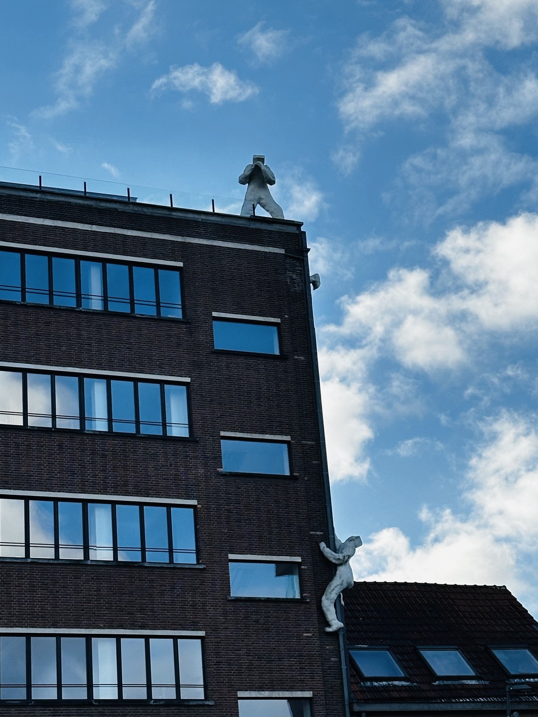 Нам понравилась экскурсия и сама Лола, рассказывала интересно, видно, что любит город и свое дело, а