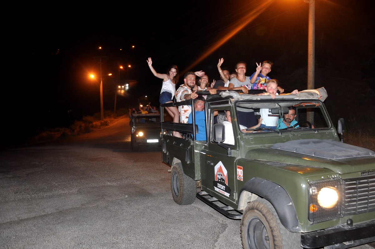 Джип-путешествие из Аланьи на закате с морской прогулкой и ужином (17/19)