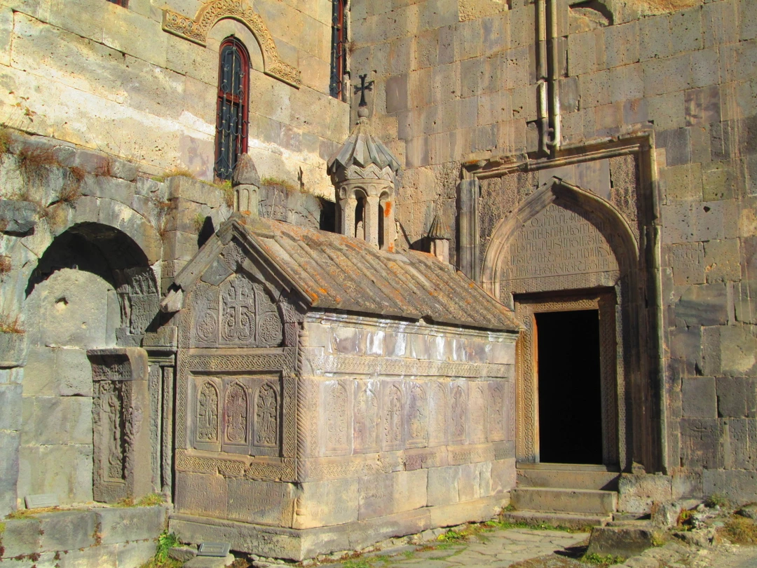 С прекрасными Армине и Сейран мы провели эту экскурсию. Было подробно и интересно рассказано о истории