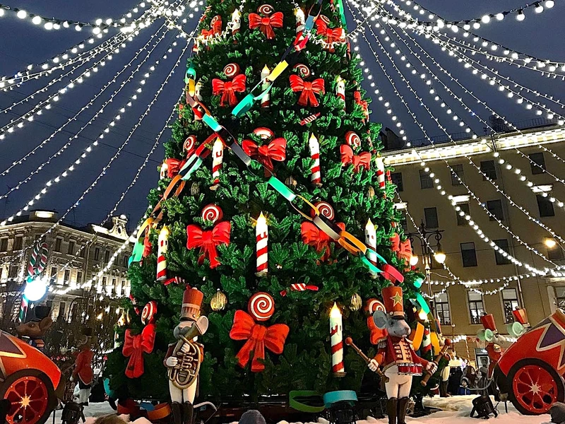 Большая новогодняя сказка в Санкт-Петербурге