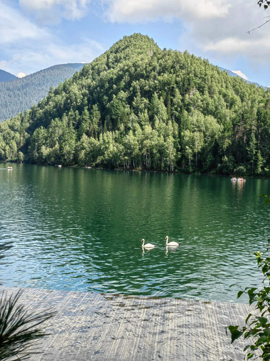 Это была наша вторая экскурсия с Еленой (первый раз ездили в Аршан). Я так рада, что