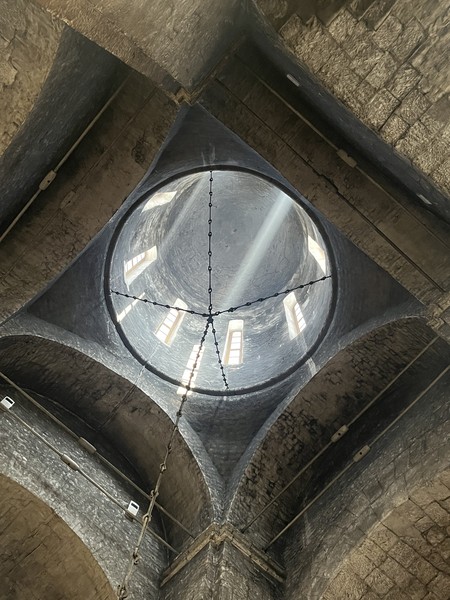 Вместе с семьей посетили данную экскурсию. Очень символично было гулять по просыпающимся от зимы улицам под