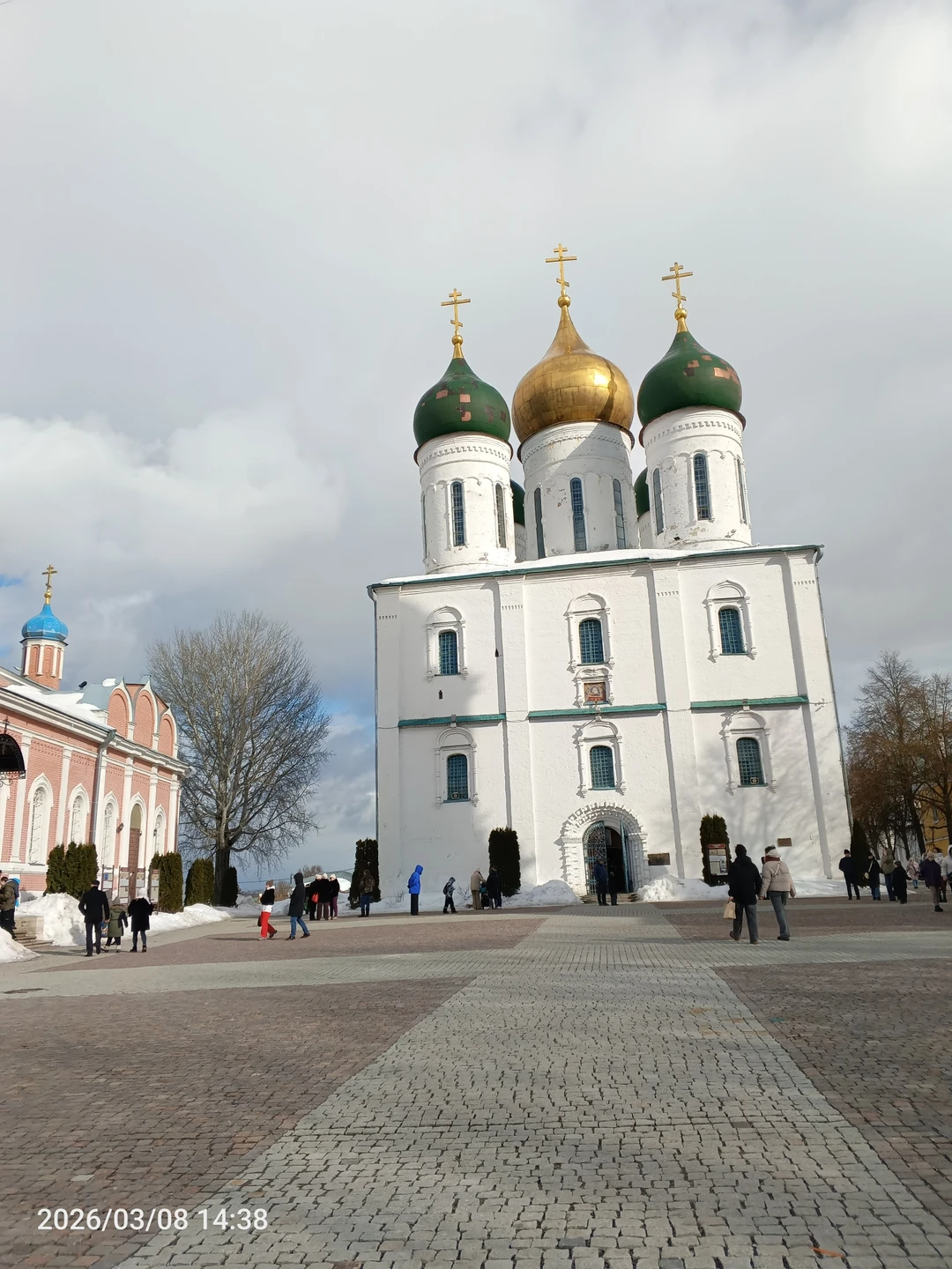 Сегодня побывали на квест‑экскурсии «Секреты древней книги» в Коломенском Кремле — и остались в восторге!
