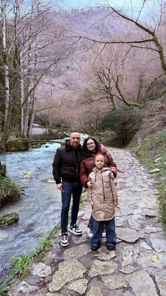 Отличная экскурсия, оставившая незабываемые впечатления. Петрос - настоящий профессионал, рассказывал увлекательно. Маршрут продуман, организация на высшем