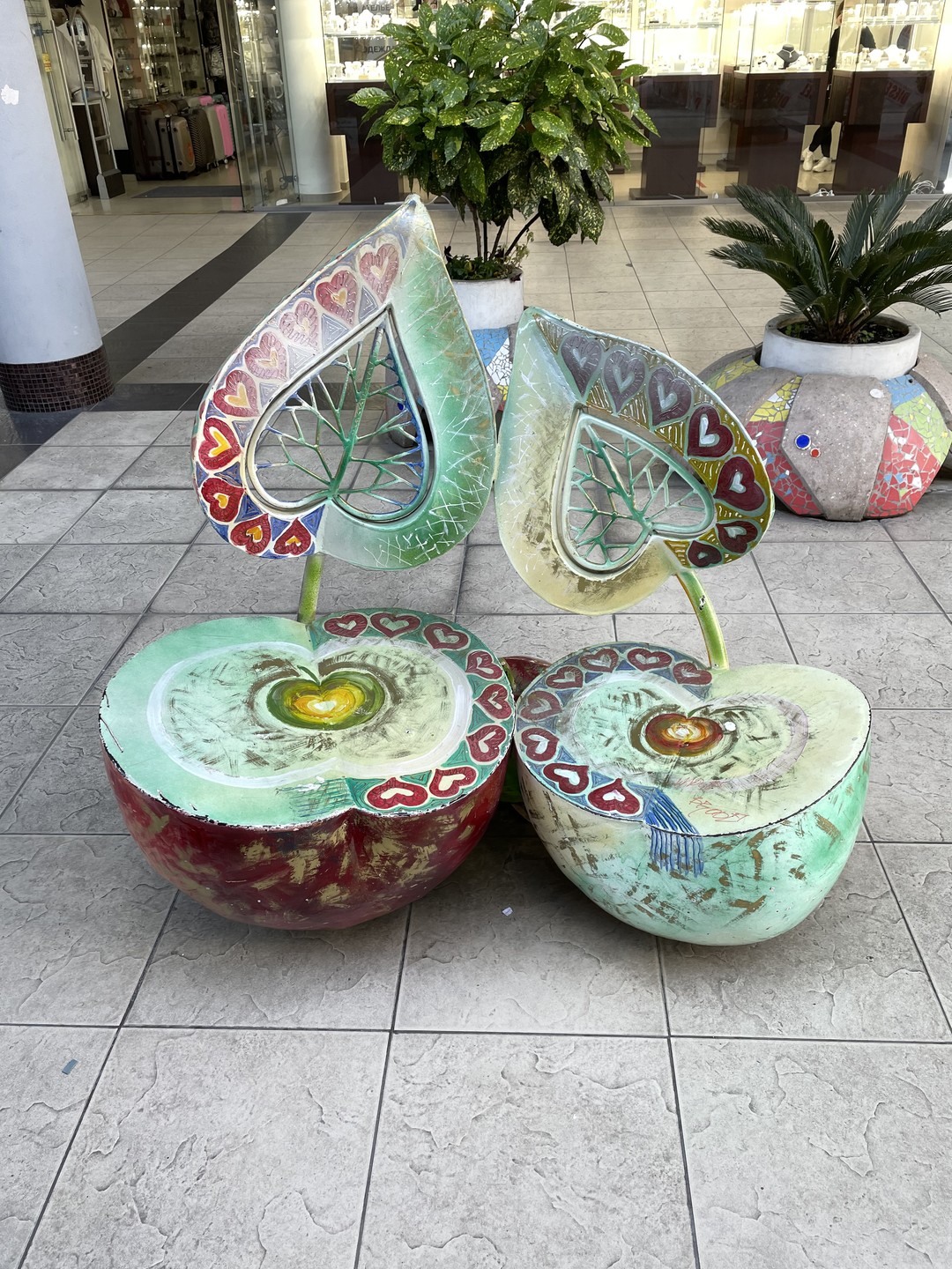 Экскурсия очень понравилась! Подача информации интересная, Елена показывала фотографии прошлых лет. Потрясающая красота! Рекомендую!