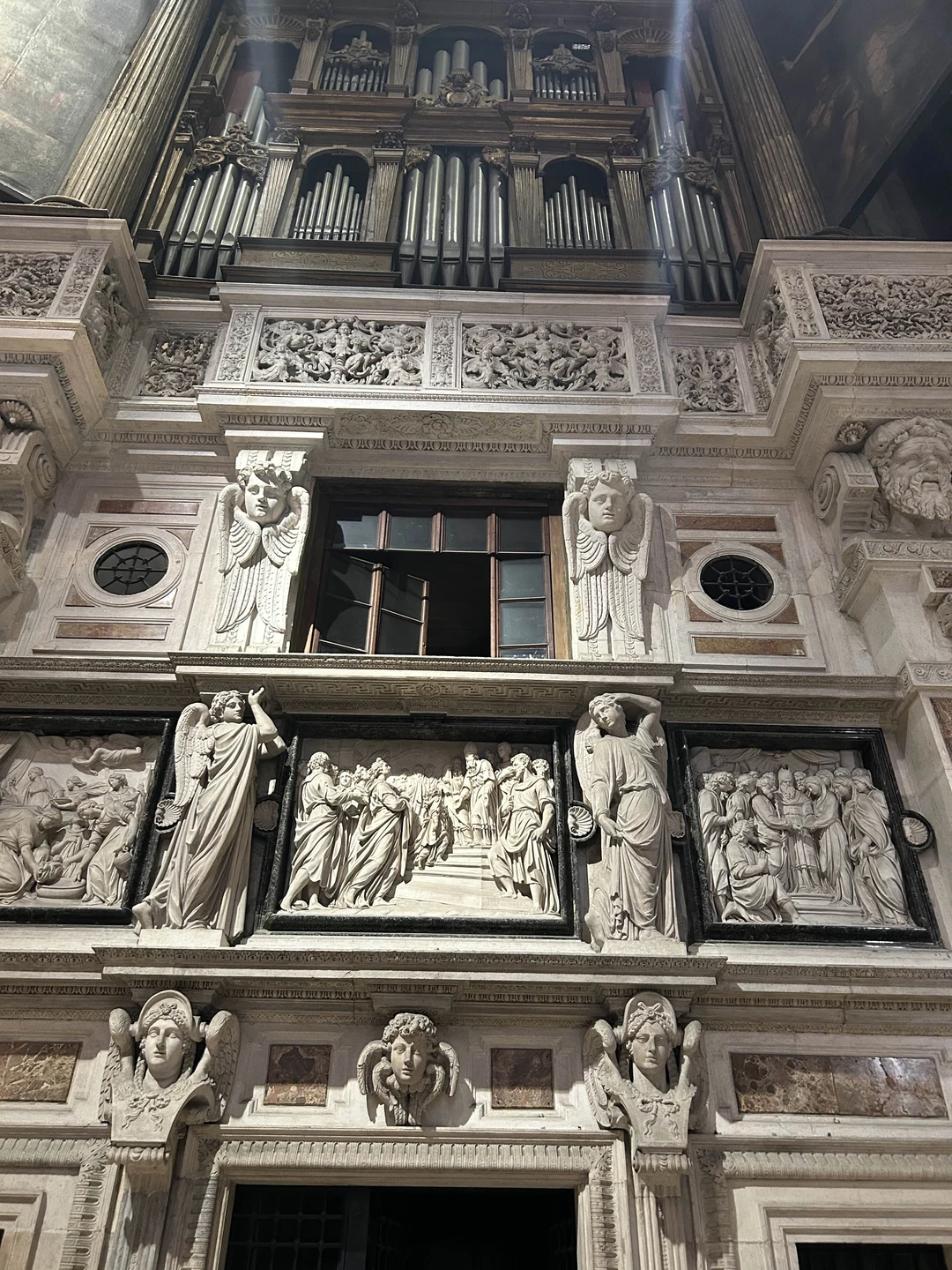 Выражаем огромную благодарность Артуру за прекрасную экскурсию и приятное общество. Прогулка прошла на одном дыхании, неподражаемая