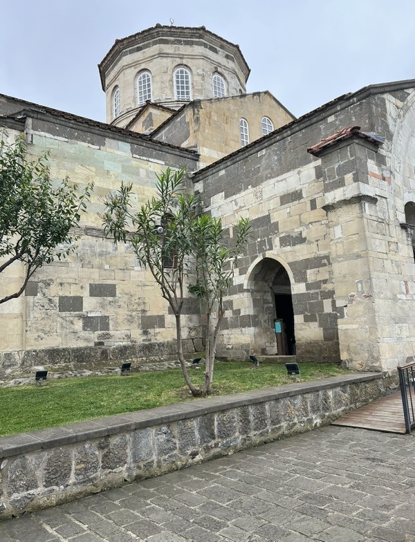 Шопинг и монастыри в Трабзоне: путешествие с выездом из Батуми