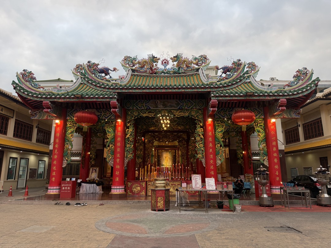 Интересная, информативная, пешая экскурсия. Нам все очень понравилось! Осталось приятное впечатление от гида и его преподнесения информации