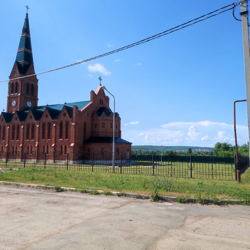 Мы ездили большой компанией в 12 человек, и все остались довольны. Рады, что представилась возможность посетить