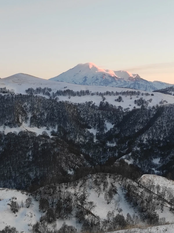 Тур-перезагрузка на Кавказ: Архыз и Домбай, купание в термах и лучшие горные пейзажи