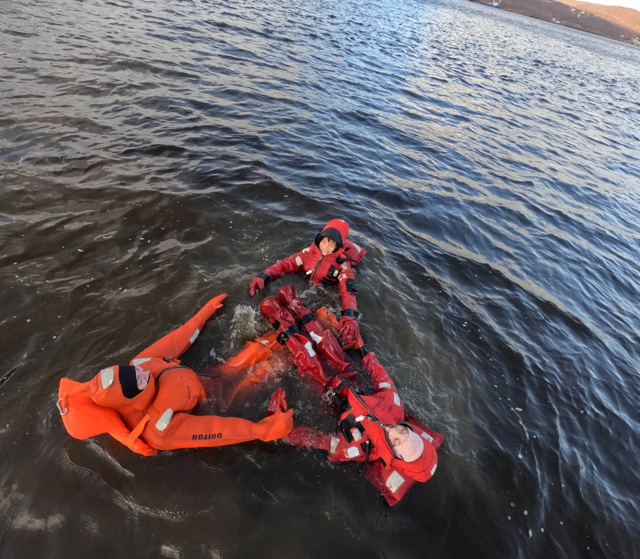 Всё очень понравилось! Отличная организация, надежный инструктор, потрясающая атмосфера и конечно же! Не забываемый заплыв! Спасибо