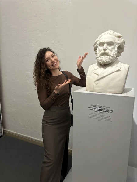 спасибо Вере за экскурсию,мы остались довольны,всем требованиям она соответствовала,очень интересно погрузила нас в творчество Архипа Куинджи