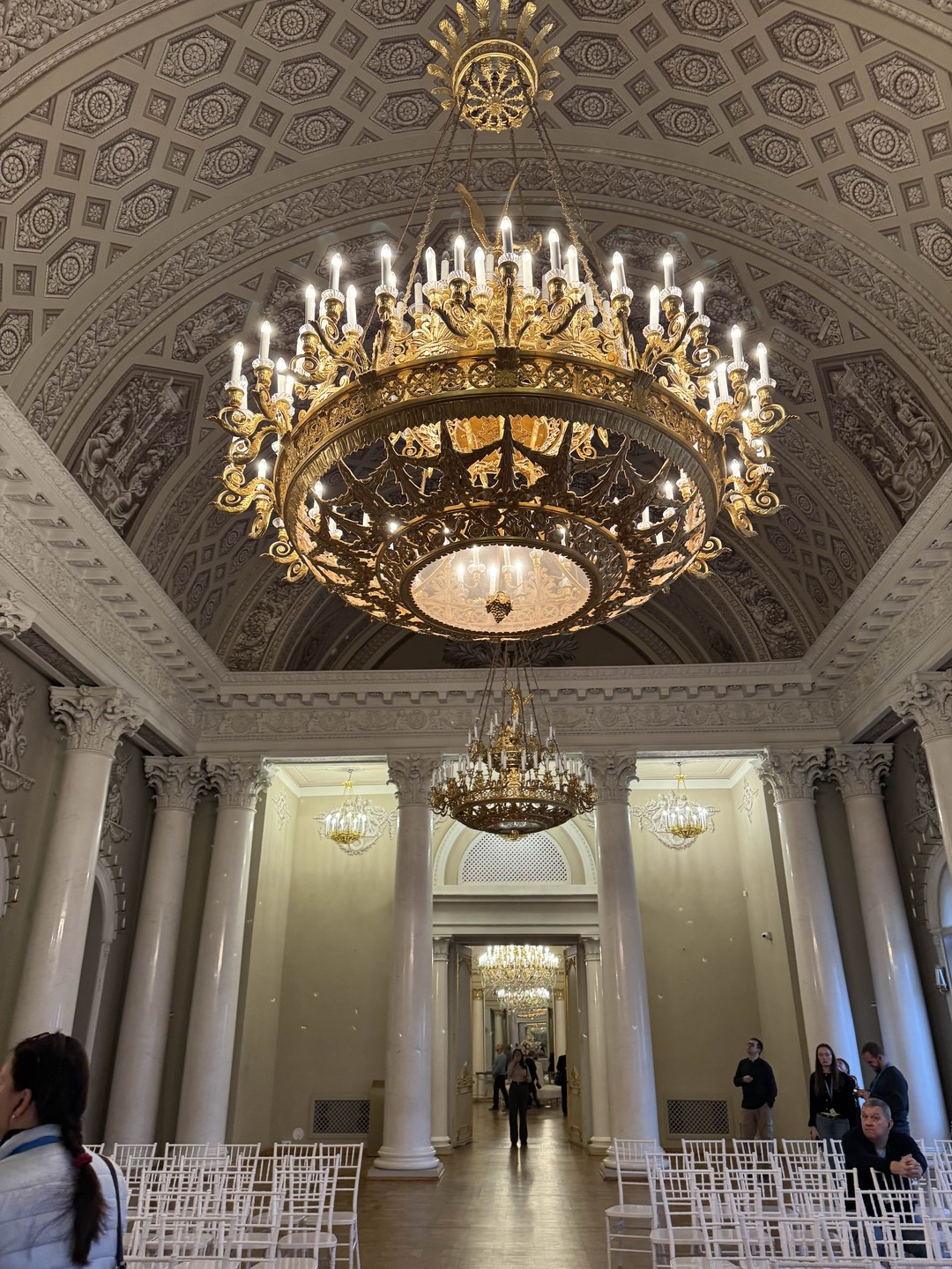 Прекрасная экскурсия в прекрасный Юсуповский дворец! Потрясающий экскурсовод Ирина! После завершения экскурсии шли вместе до остановки