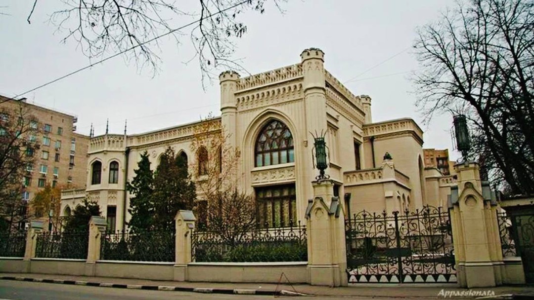 Лилия, спасибо большое, незабываемые впечатлениями от экскурсии по булгаковским местам, очень интересно и насыщенно, вспоминая факты