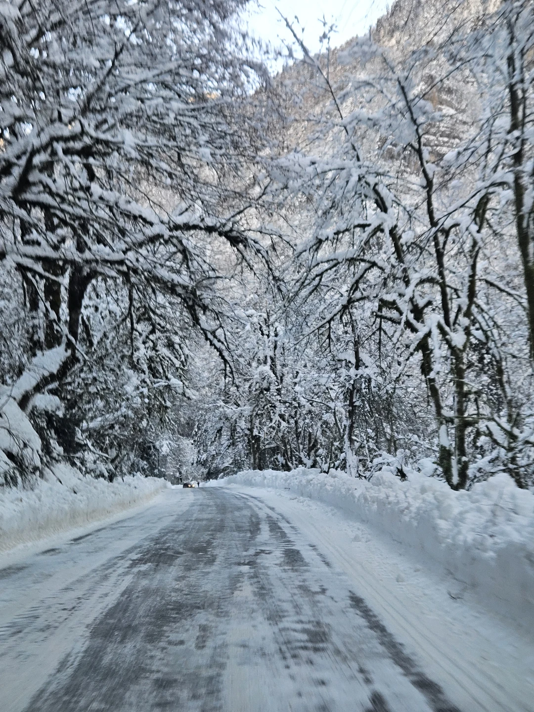 Душевное оправдало своё название! Супер гид, супер маршрут, шикарная погода, в общем всё совпало! Инал- профи
