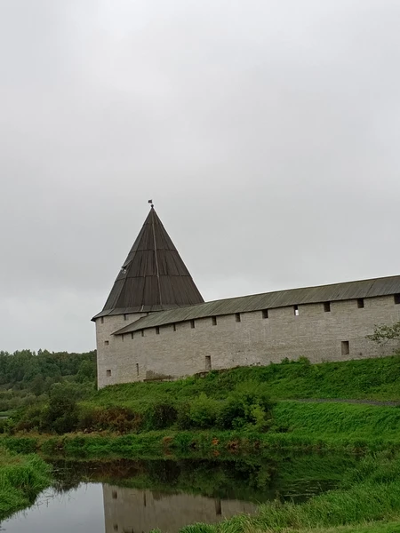 Экскурсия очень интересная и разная. Обе части вызывают разные эмоции. Очень советую к посещению