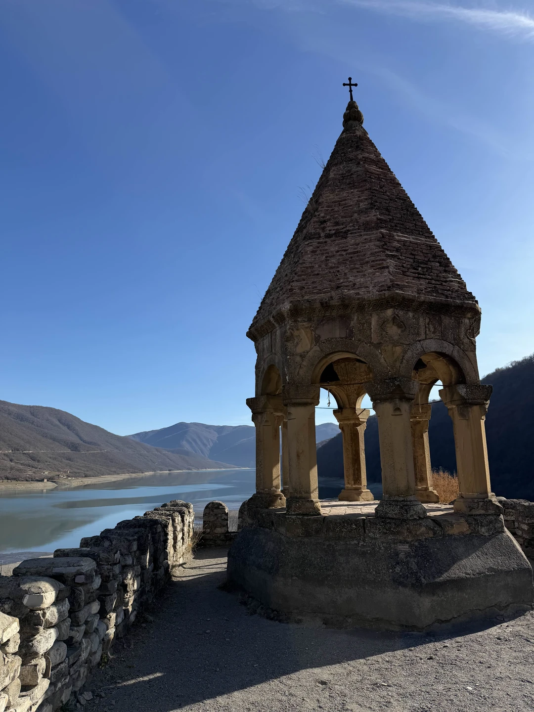 Это было супер путешествие с невероятными видами. Наш гид Владимир отличный экскурсовод, много новой и интересной