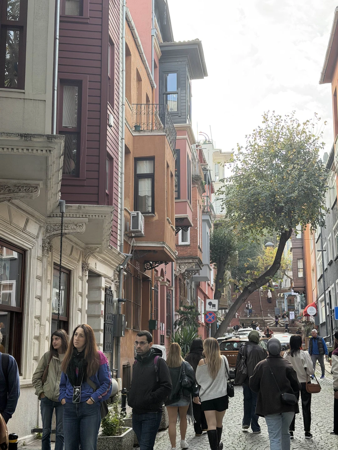 Алена отличный экскурсовод! Рассказала множество интересных фактов о Стамбуле, учитывала пожелания во время маршрута и даже