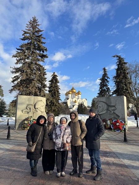 Морозная погода нисколько не помешала увлечься интересным и познавательным рассказом Дарьи! Мы прошли по всему историческому