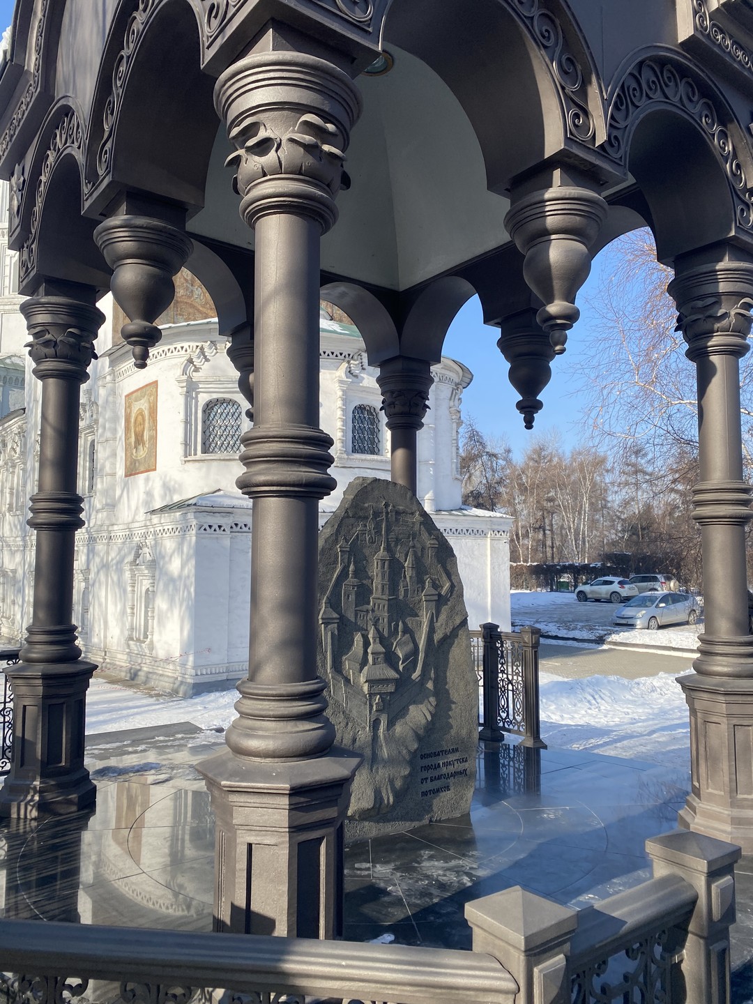 Были впервые в Иркутске, случайно наткнулась на рекламу экскурсии. Очень понравилось! Гид Константин -супер! Очень интересно,