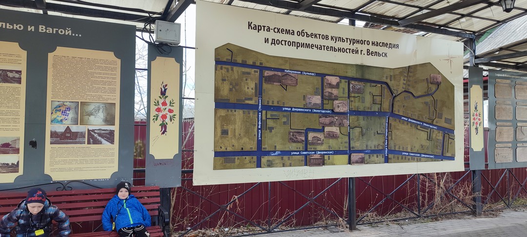 В экскурсии понравилось всë: и содержание, и продолжительность, и манера подачи информации, и техническое оснащение-наушник