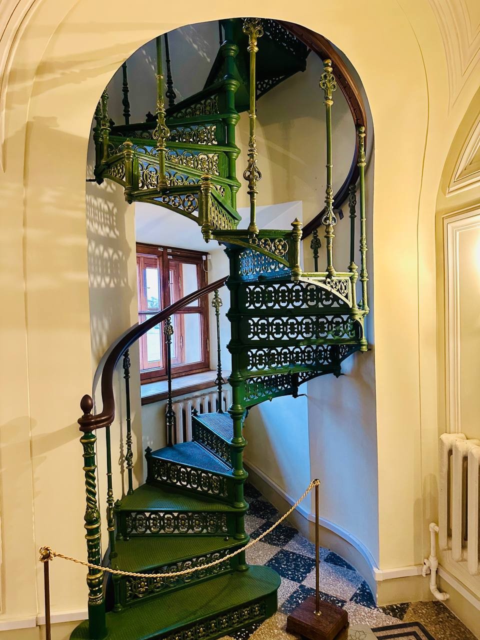 Хочу выразить слова благодарности Татьяне за незабываемую экскурсию по Гатчине. Приятный в общении человек, мы легко