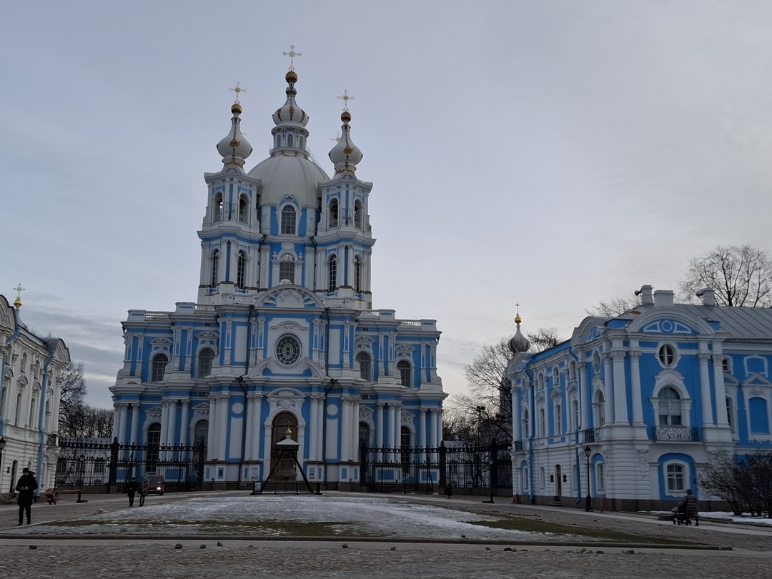 Обзорная экскурсия на машине по центру Петербурга (Аксенова)
