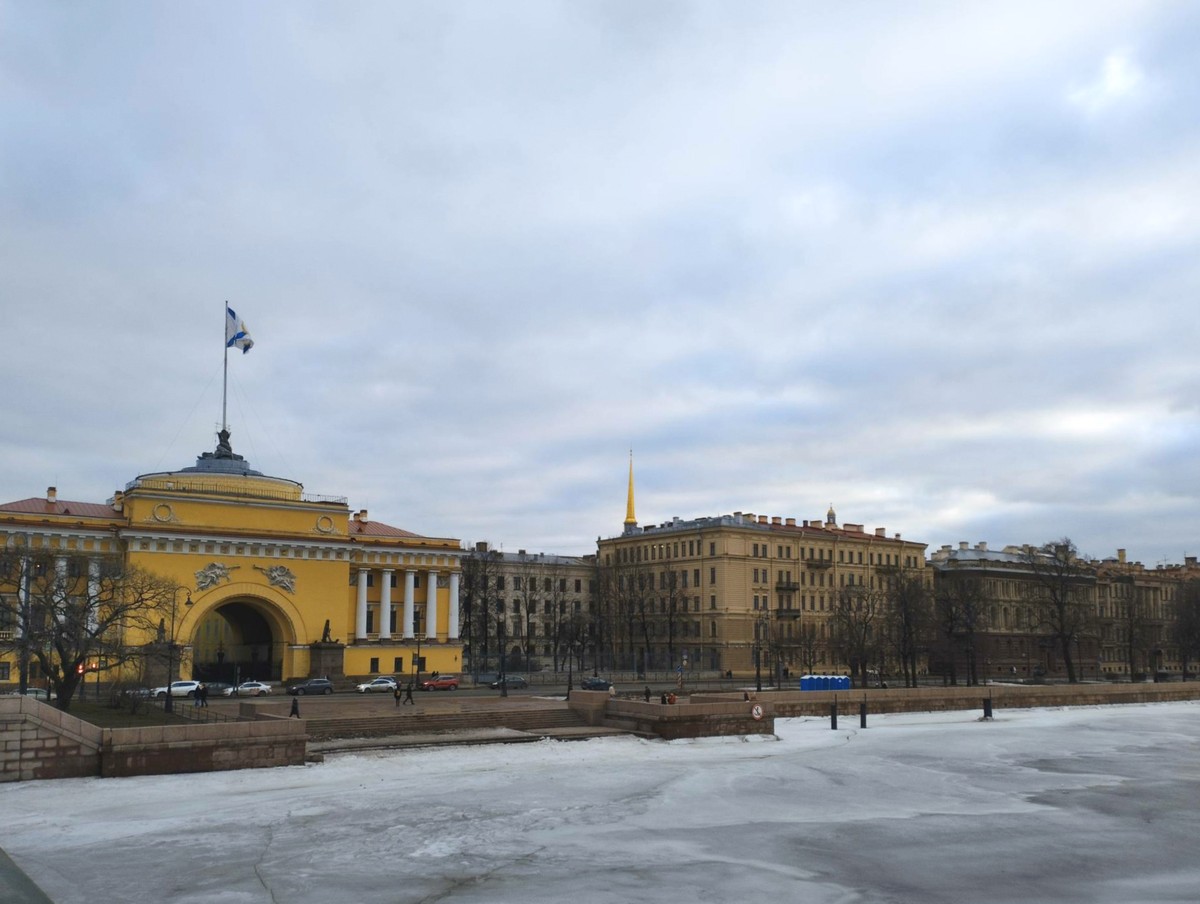 Фото Мобильный квест «Львы — хранители Петербурга»