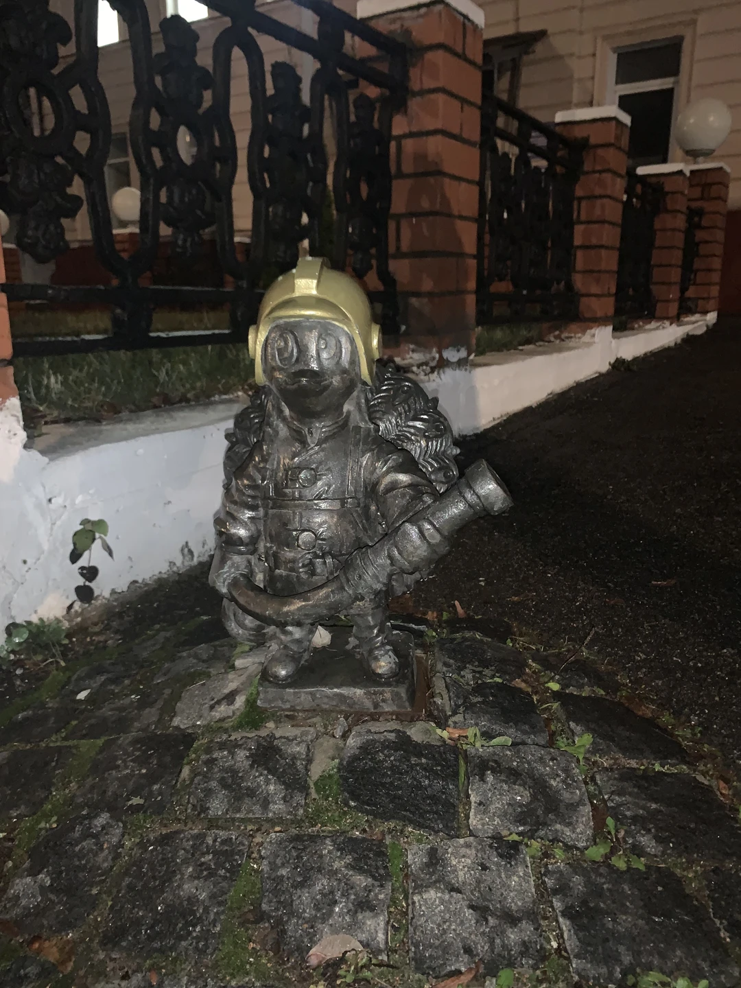 Отличная экскурсия-квест по городу. Интересно и детям и взрослым. Экскурсовод рассказывает много фактов в игровой форме