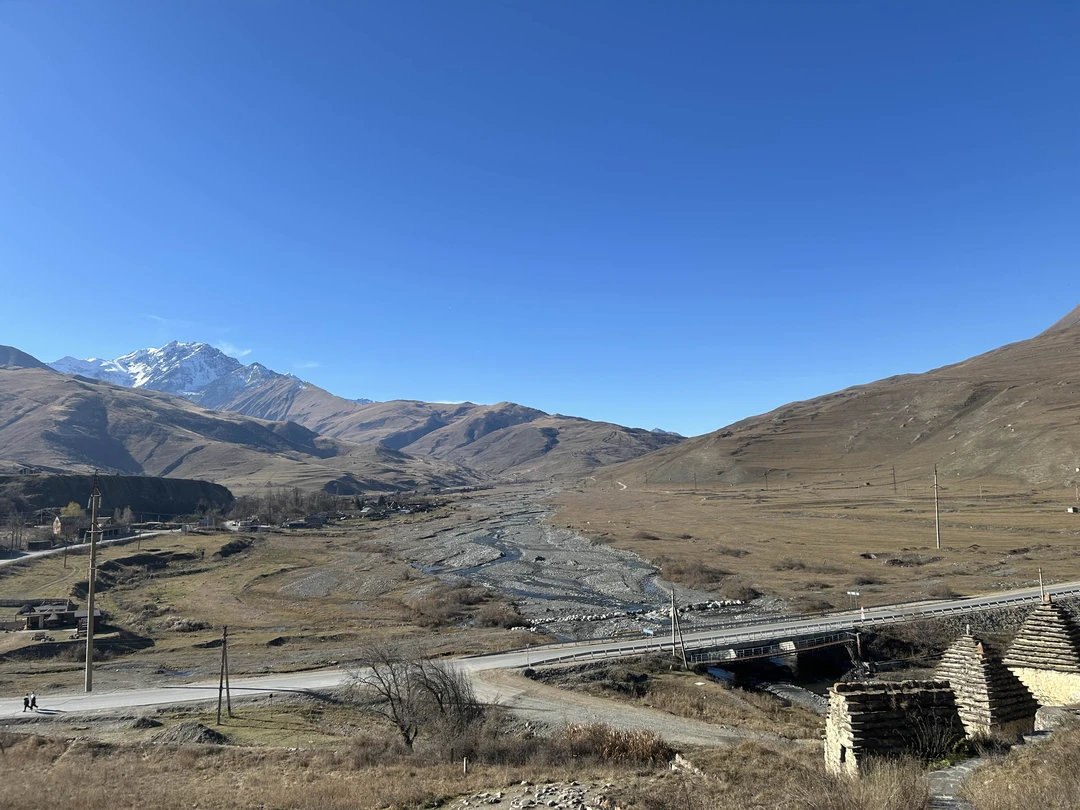 Брал экскурсию в ноябре. Гид Альберт - профессионал своего уровня, провел по всем знаковым местам маршрута