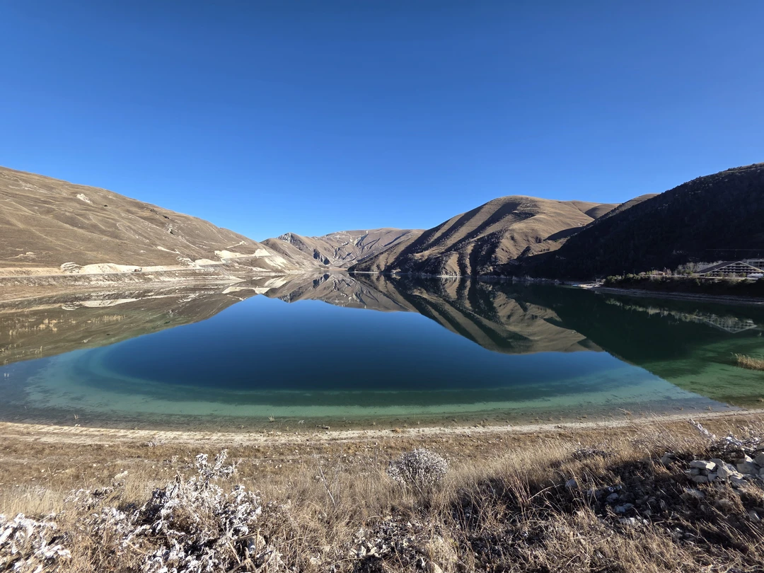 В экскурсоводы нам попал Муслим, смело берите с ним экскурсии. Помимо видов потрясающей чеченской природы вы