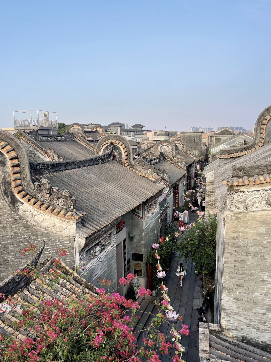 Путешествие было организовано очень хорошо. Я заранее сообщил гиду Маше о том, что у меня ограничено