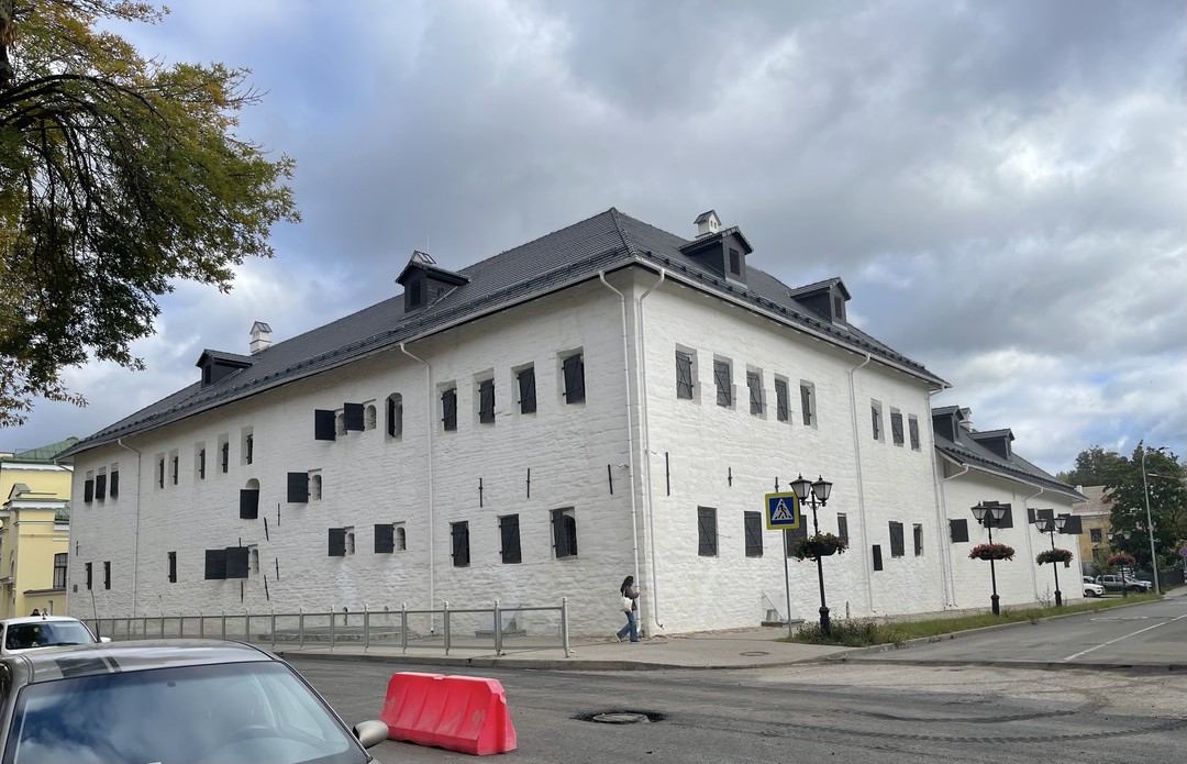 Экскурсию по губернскому городу нам провела Наталия. Отличный гид, с удовольствием прогулялись вместе с ней по