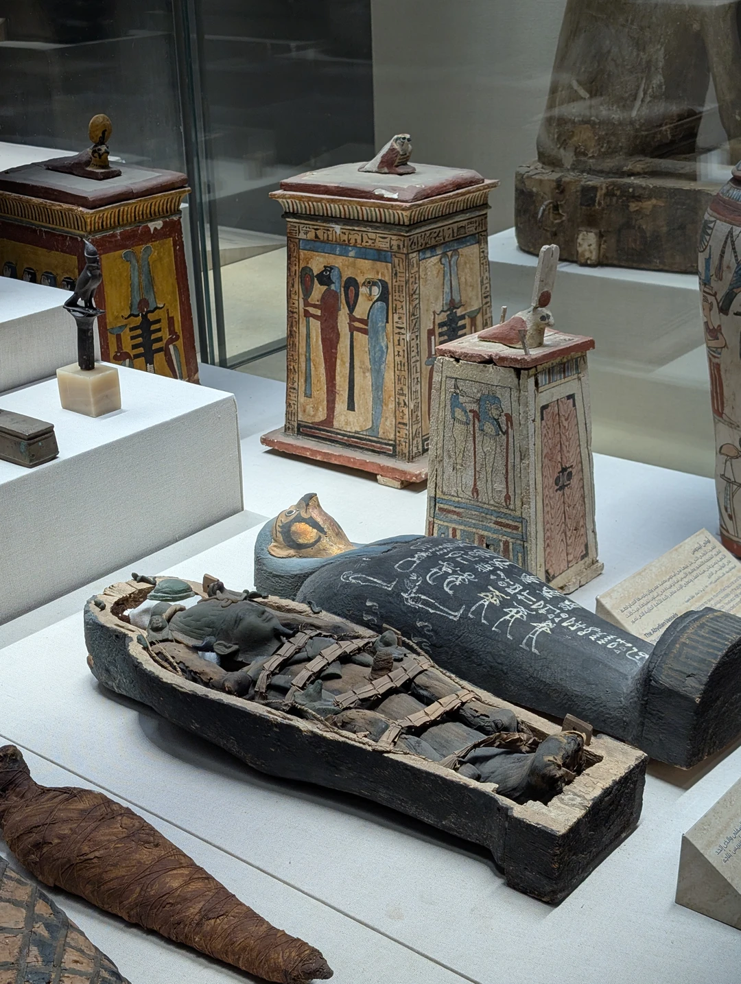 Георгий отличный экскурсовод, очень любит свою страну и историю. Во время экскурсии к нему можно было