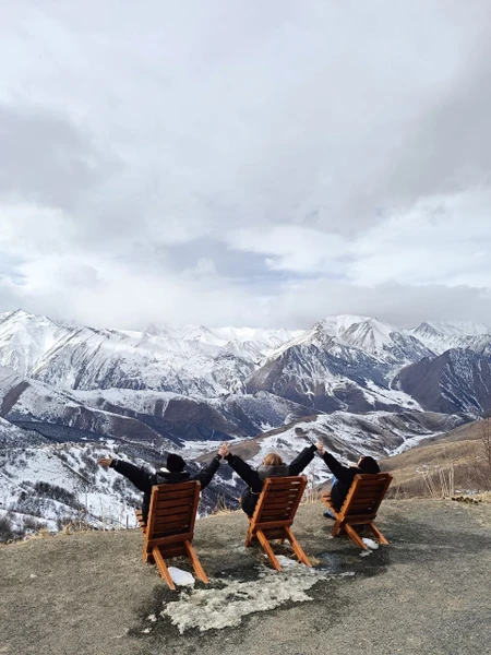 Мы в восторге от экскурсии, получили кучу положительных впечатлений, увидели невероятной красоты природу Северной Осетии, встретили