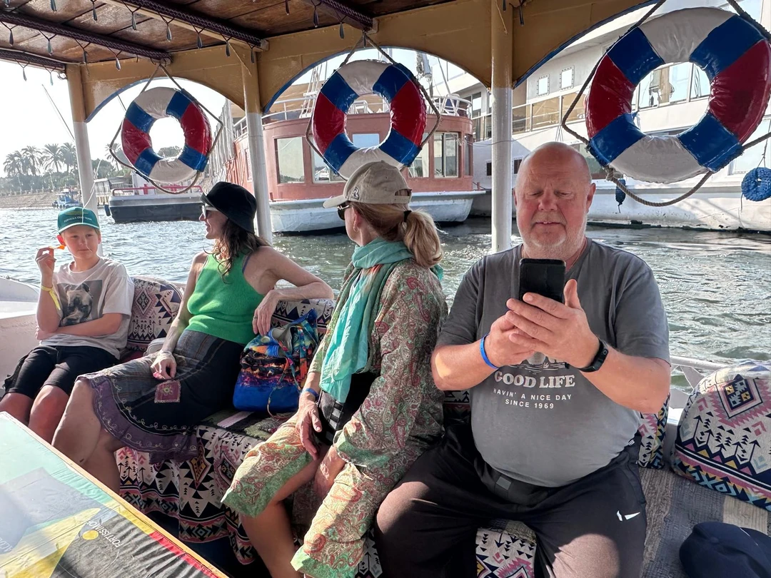 Отдыхаем в Хургаде с семьёй уже не первый раз, но на экскурсию решили поехать впервые, раньше