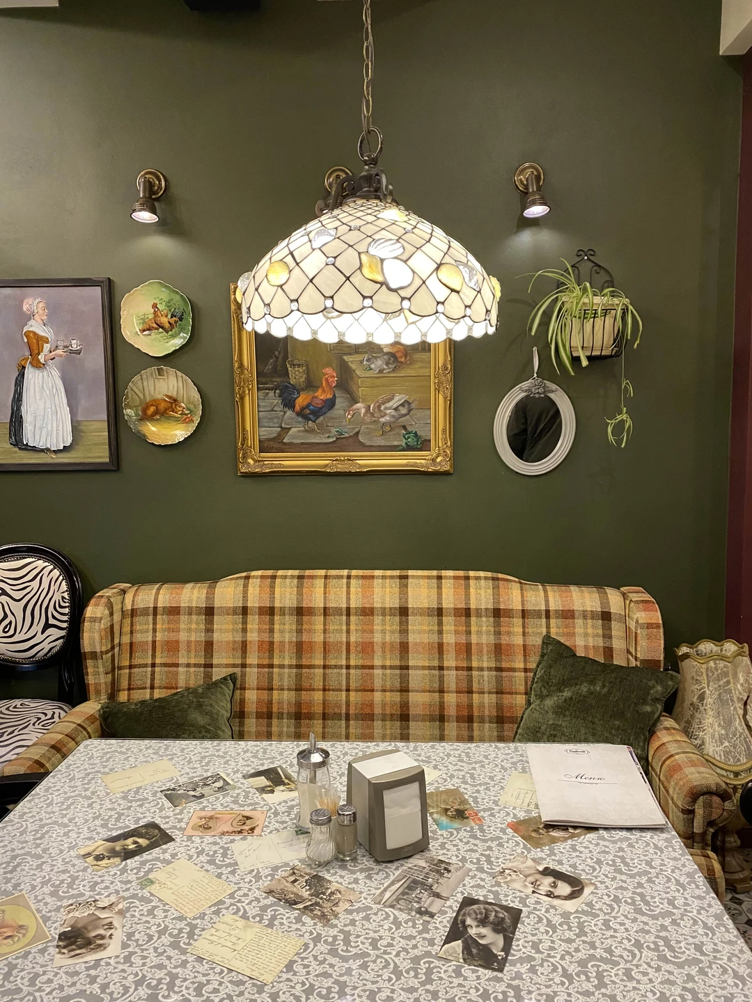 Это была очень уютная, добрая и по-настоящему семейная прогулка! Спасибо большое Лидии, Сергею и их внуку Константину! ❤️