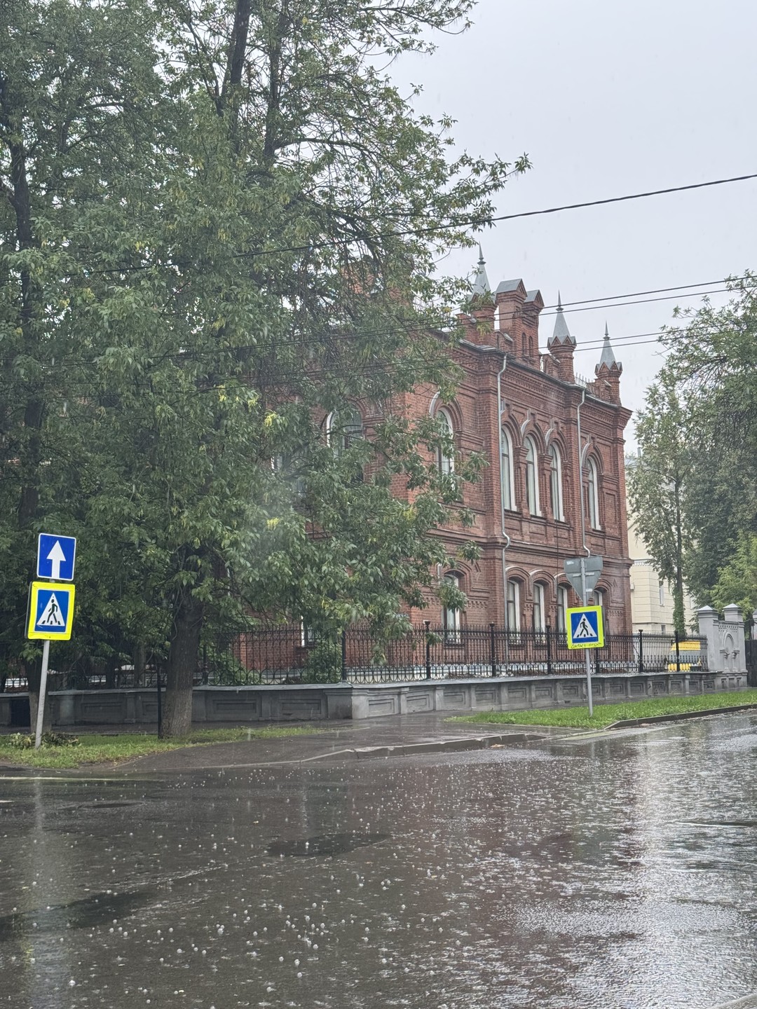 Экскурсия понравилась, за короткое время прошли множество местечек, практически весь город! Еще и узнали в какие