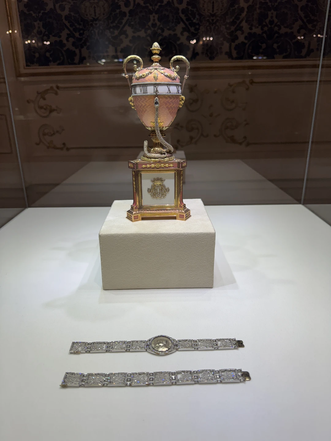 Нам посчастливилось побывать на незабываемой экскурсии в сопровождении чудесного гида Ари! Наш гид был предельно внимателен