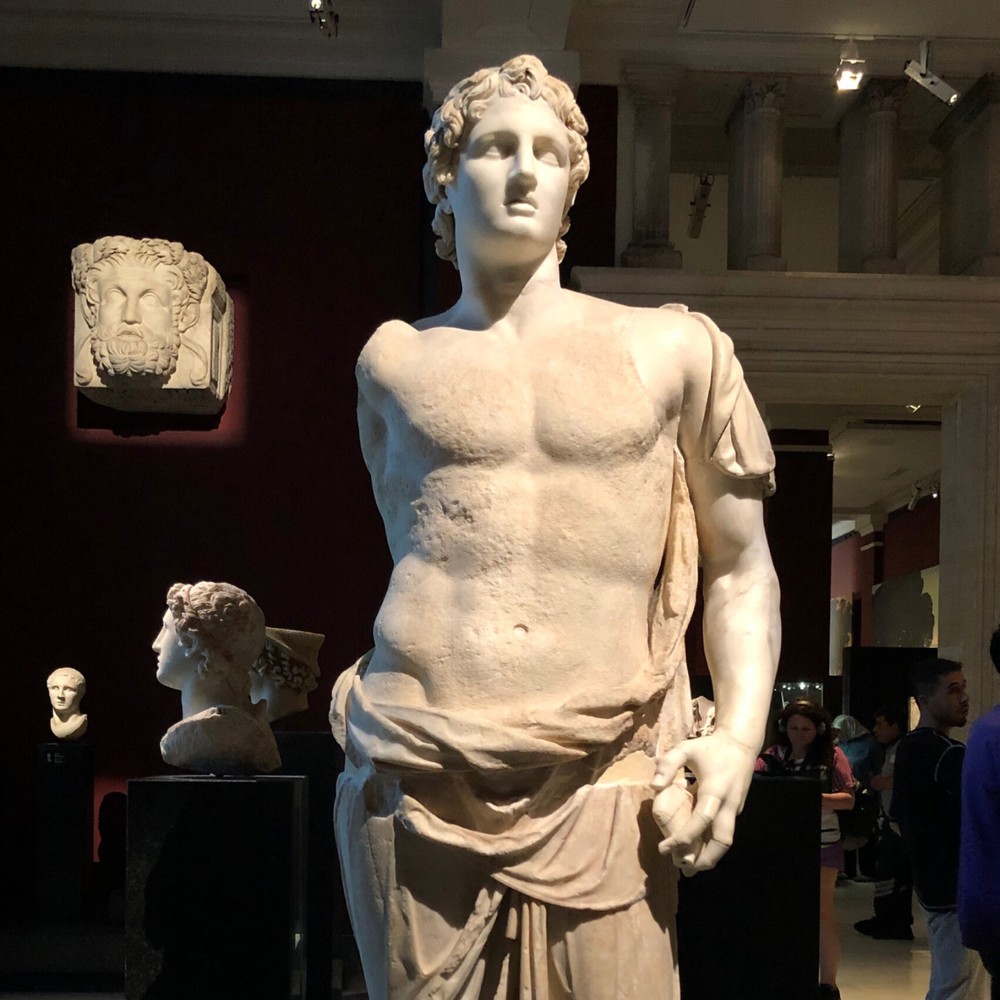 Боги, саркофаги и забытые империи: прогулка по Археологическому музею (4/6)