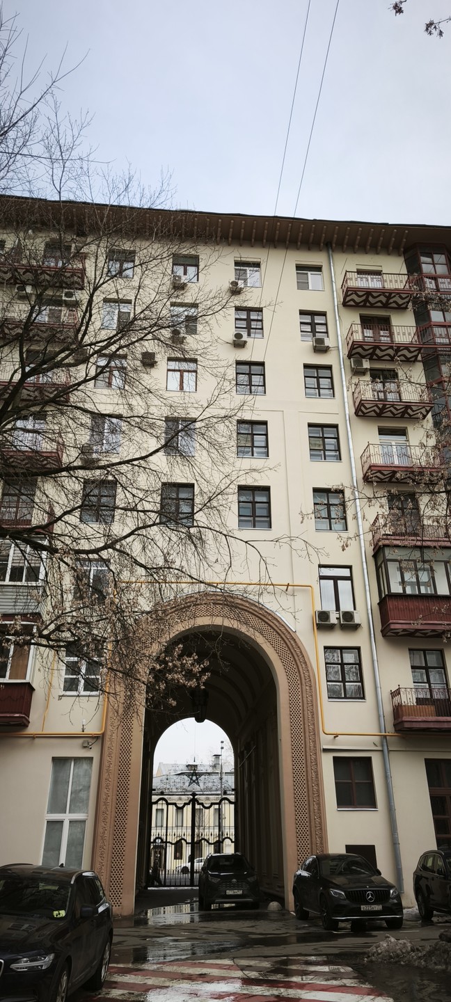 Мы всей семьёй, а именно: я, моя супруга, сын 21-ого года и дочка 12-ти лет решили