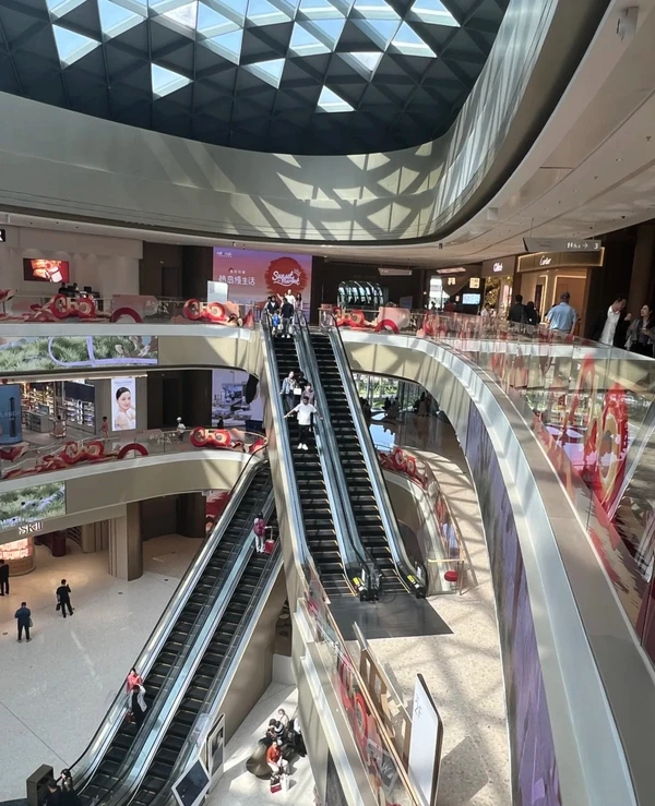 Восточное побережье Саньи: плавучие деревни, пляжи и шопинг в CDF