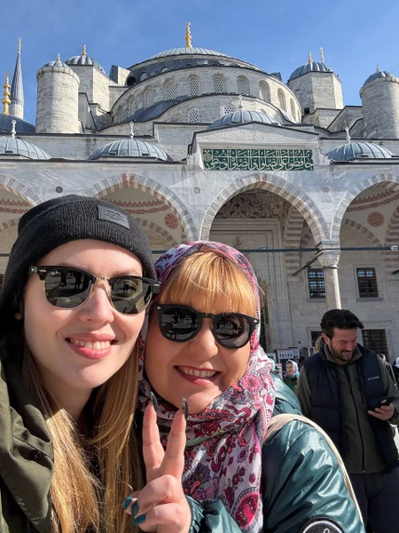 Очень насыщенная интересная экскурсия. Гид Ислам огромный умничка, очень хорошо подаёт материал - слушать одно удовольствие