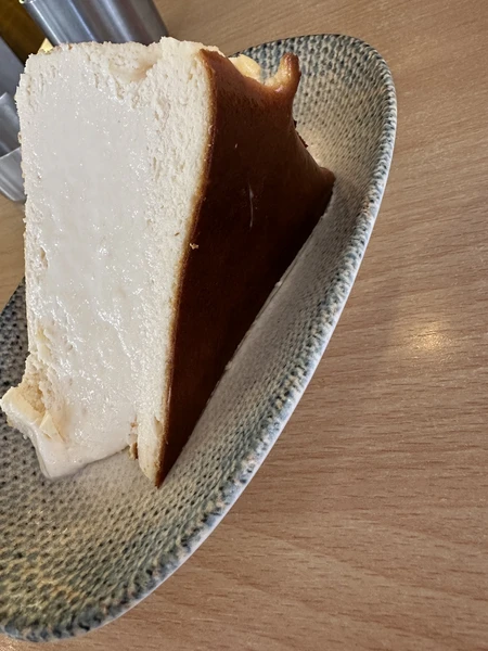 Дмитрий невероятный человек и профессионал. сделал наш день сказочным и невероятно вкусным! вернусь обязательно!!!