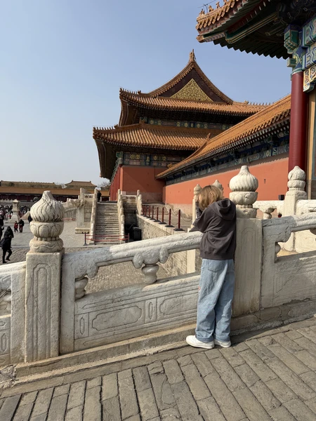 Прекрасная экскурсия, посетили все знаковые места, причем без толп и очередей, что очень приятно)